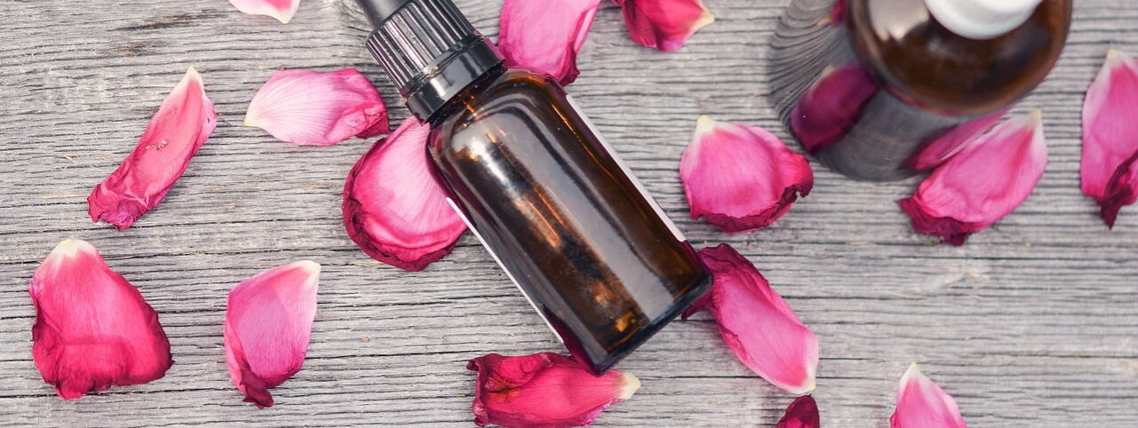 Top 5 Essential Oils That Combat Dandruff