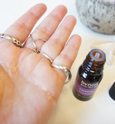 7 Best Essential Oils for Skin Tightening: Natural Remedies for a Youthful Glow
