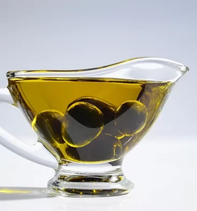 How Tea Tree Oil Can Transform Your Skin, Hair, and Overall Wellness