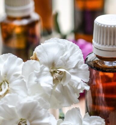 A Holistic Approach to Healing: The Top Essential Oils for Pain Relief