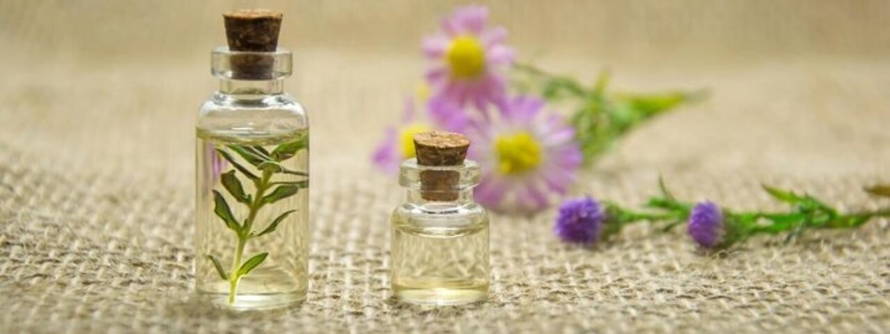 The Intersection of Aromatherapy and Sleep: Essential Oils for Restful Nights