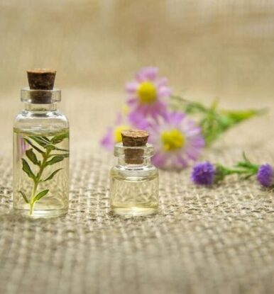 The Intersection of Aromatherapy and Sleep: Essential Oils for Restful Nights
