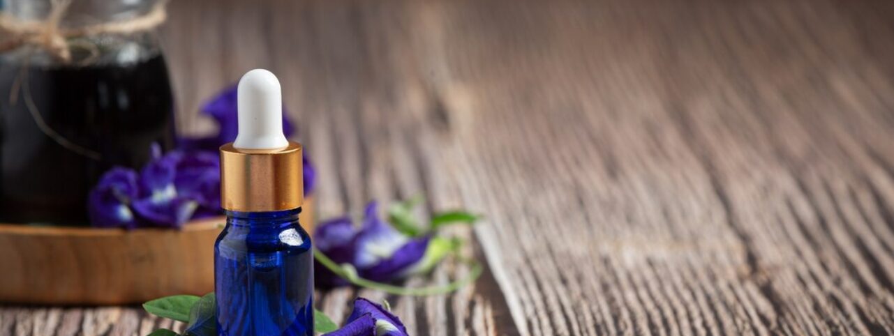 Understanding Custom Essential Oil Blends and Their Role in Modern Self-Care